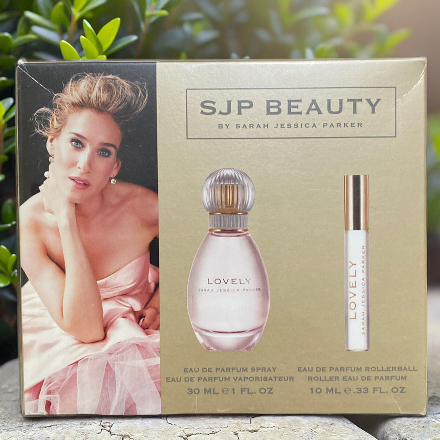 Sarah Jessica Parker Lovely Sarah Jessica Parker 2 Pcs Set: 1 OZ Eau De Parfum Spray + 0.33 Eau De Parfum Rollerball