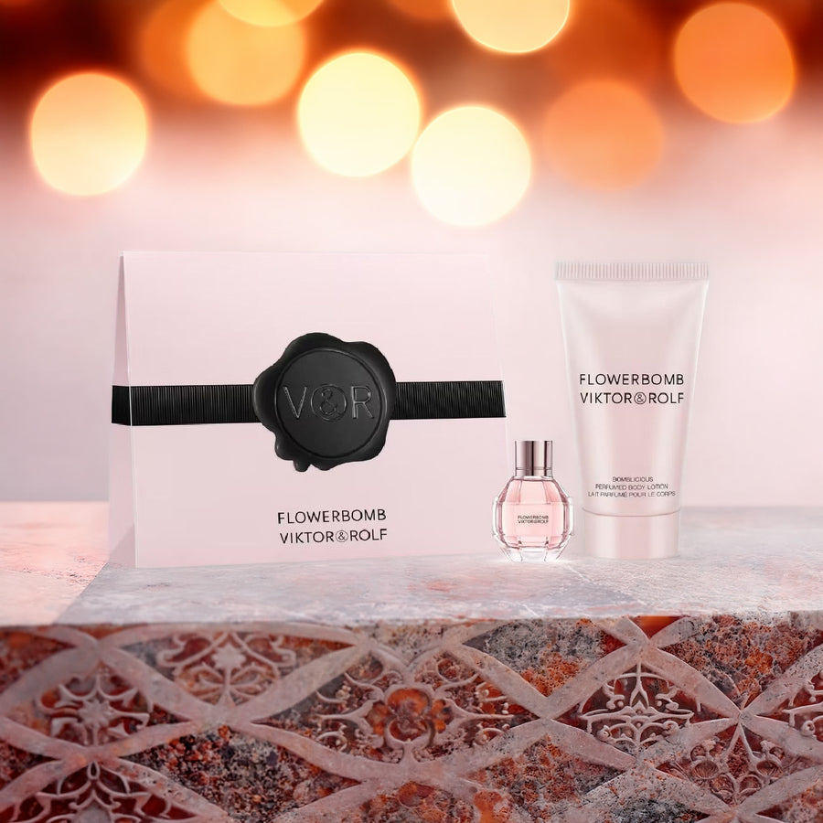 Viktor & Rolf Flowerbomb V&R 2 Pcs Set For Women: 0.24 Eau De Parfum + 1.7 Body Lotion