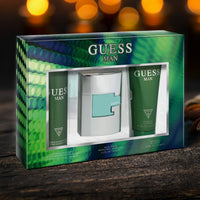 Guess 3 Piece Set: 2.5 oz Eau de Toilette + Body Spray + Gel For Men
