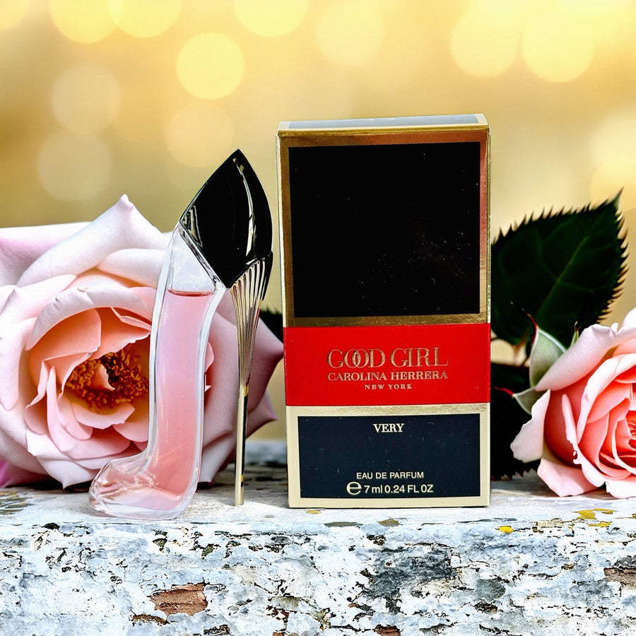 Carolina Herrera Very Good Girl 0.24 oz Eau De Parfum Mini