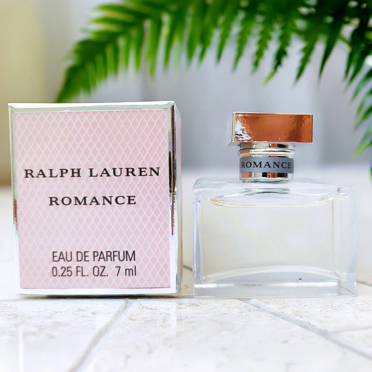 Ralph Lauren Romance For Women 0.25 oz Eau De Parfum Mini